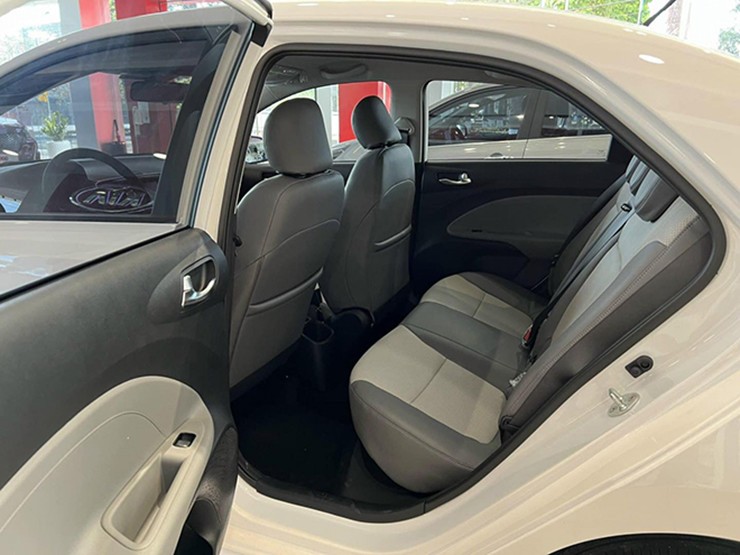 Giá xe KIA Soluto tháng 6/2025, ưu đãi 5 triệu đồng - 10