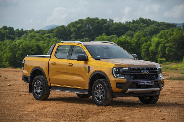 Giá xe Ford Ranger tháng 6/2025, hỗ trợ 100% lệ phí trước bạ - 4