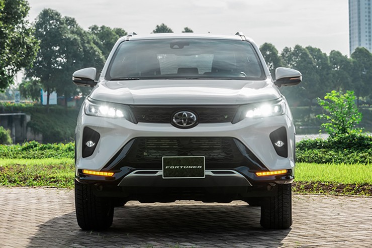Giá xe Toyota Fortuner lăn bánh các phiên bản cập nhật tháng 6/2025 - 4