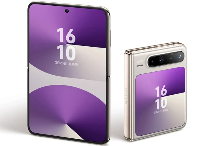 Galaxy Z Fold 6 và Huawei Pura X khi gập lại và mở ra.