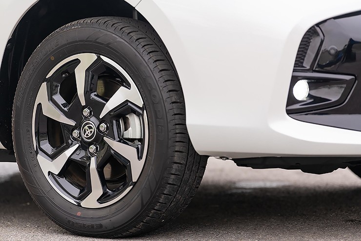 Giá xe Toyota Vios mới nhất kèm ưu đãi tháng 7/2025 - 6