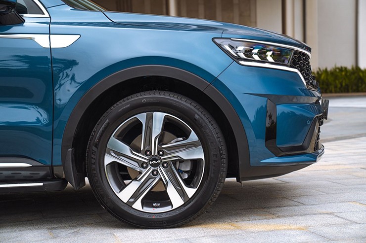 Giá xe KIA Sorento tháng 7/2025, ưu đãi tới 80 triệu đồng - 8