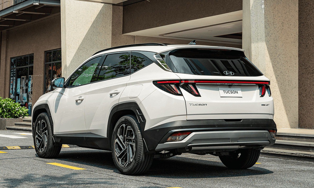 Đánh giá Hyundai Tucson: Khi cảm giác lái không còn "mờ nhạt" - 6
