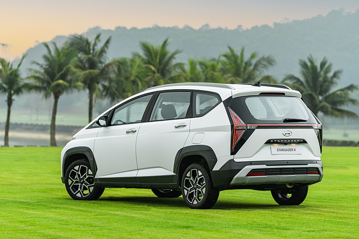 Giá xe Hyundai Stargazer mới nhất tháng 7/2025 - 6