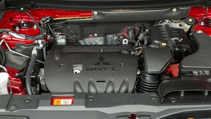Mitsubishi Outlander 2025 "lột xác" thế nào để so kè với Mazda CX-5? - 11