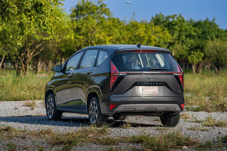 Stargazer: SUV giá rẻ nhưng "thở" không khí cao cấp - 2
