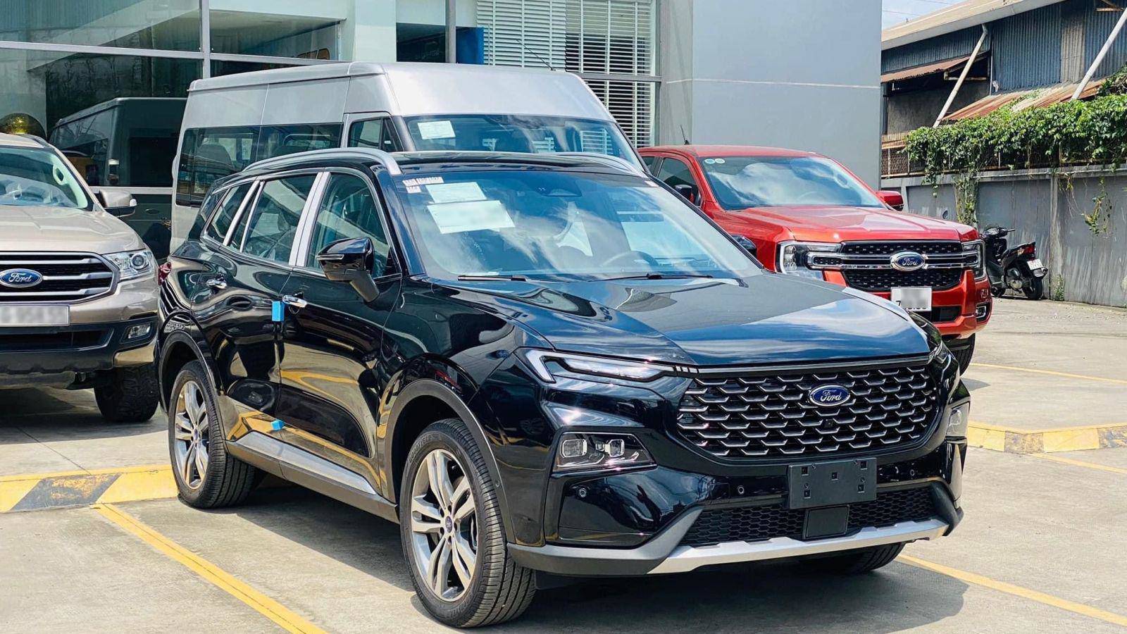 Ford Territory so kè Mazda CX-5: Ai mới là "lâu đài di động" đích thực? - 3