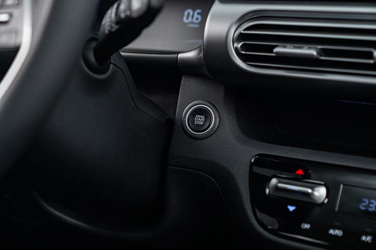 Giá xe Hyundai Stargazer niêm yết và lăn bánh tháng 8/2025 - 14